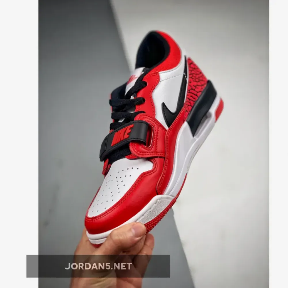 Jordan Legacy 312 Low “Chicago” White Red  CD7069-116