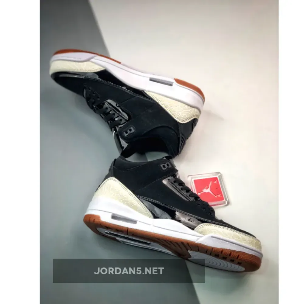 Air Jordan 3 Retro “Black White Gum”  441140-022