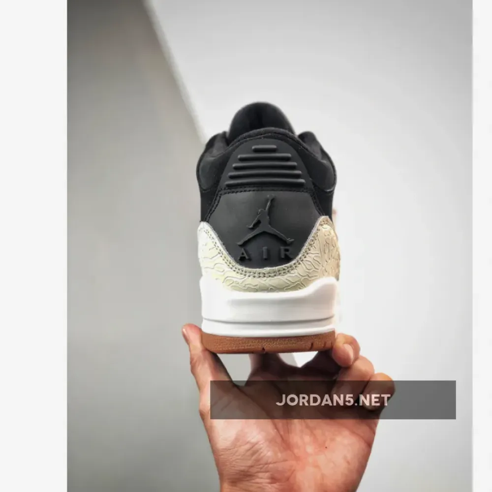 Air Jordan 3 Retro “Black White Gum”  441140-022