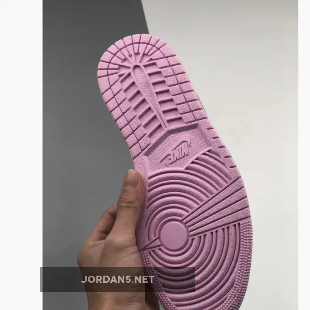 Air Jordan 1 Mid “Valentine’s Day” White Pink  DR0174-500