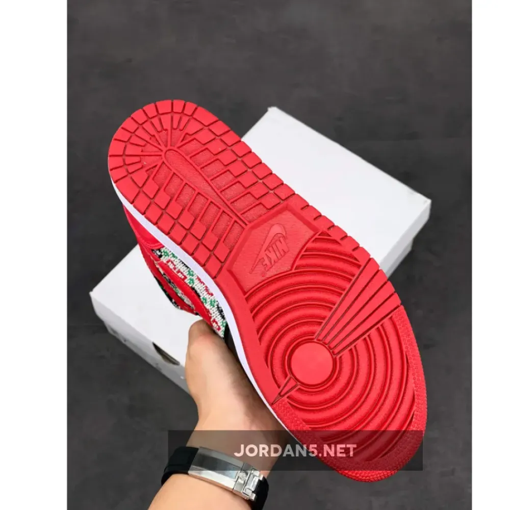 Air Jordan 1 Mid “Christmas Sweater” White/Black-Roma Green-University Red DM1208-150