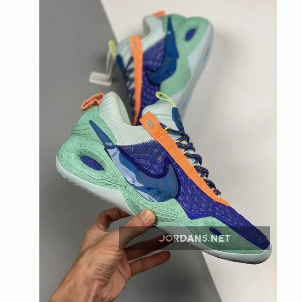 Nike Cosmic Unity “Amalgam”  DA6725-500