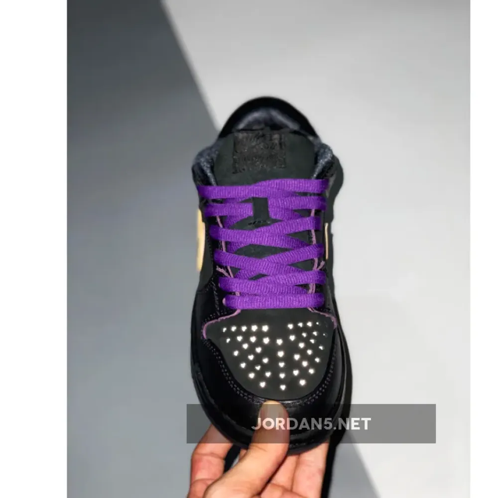 Familia x Nike SB Dunk Low ‘First Avenue’ Black/Voltage Purple-White DJ1159-001
