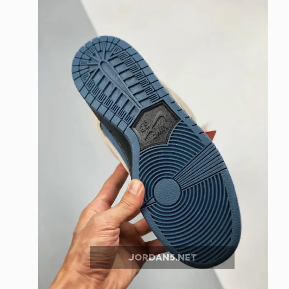 Nike SB Dunk Low Light Cream Thunderstorm BQ6817-200