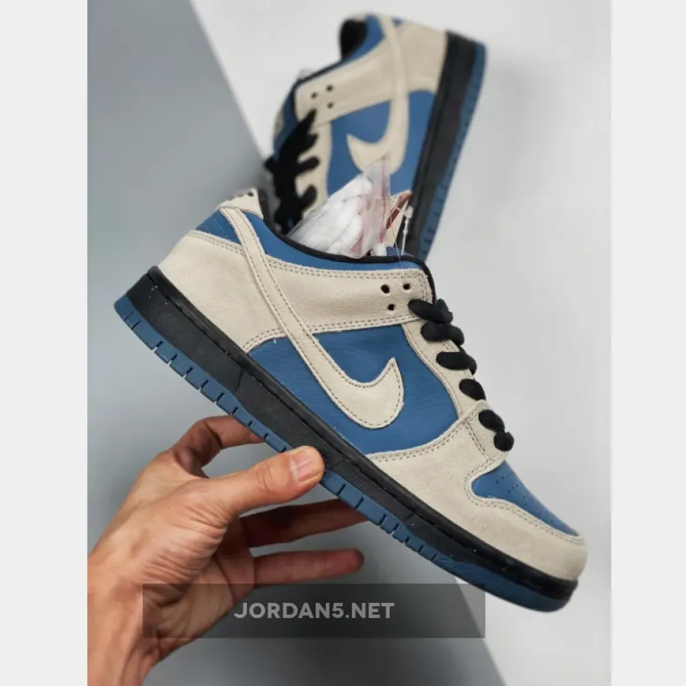 Nike SB Dunk Low Light Cream Thunderstorm BQ6817-200