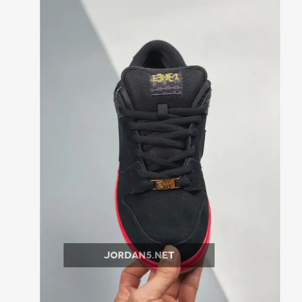 Nike SB Dunk Low “BHM” Black/Black-Purple Venom  504750-001