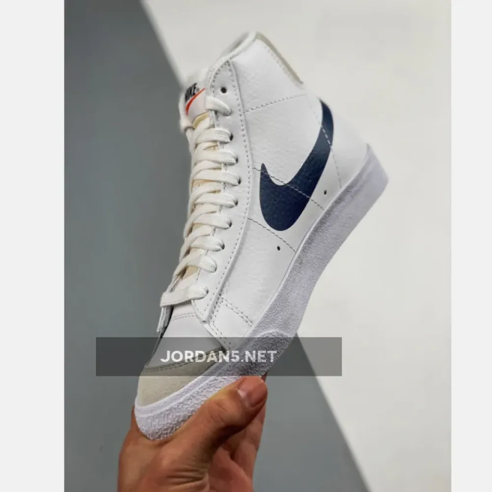 Nike Blazer Mid Reverse Logo White DA4651-100