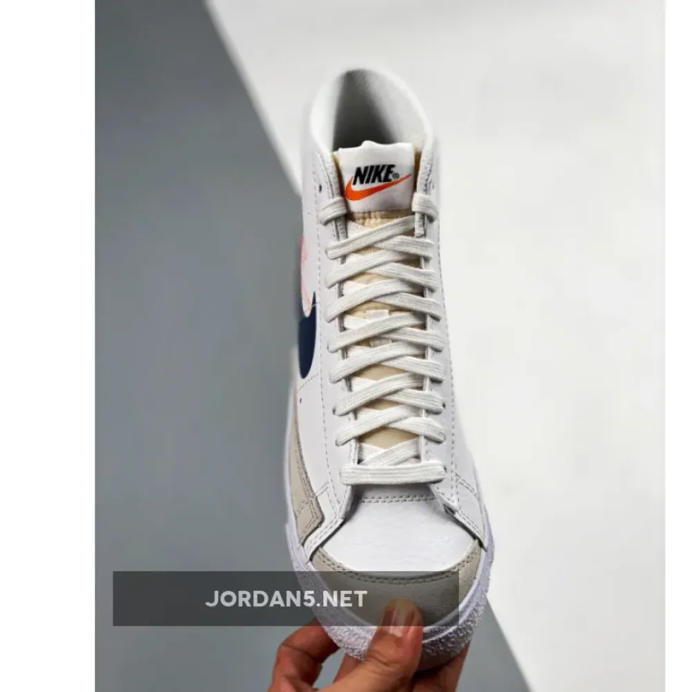 Nike Blazer Mid Reverse Logo White DA4651-100