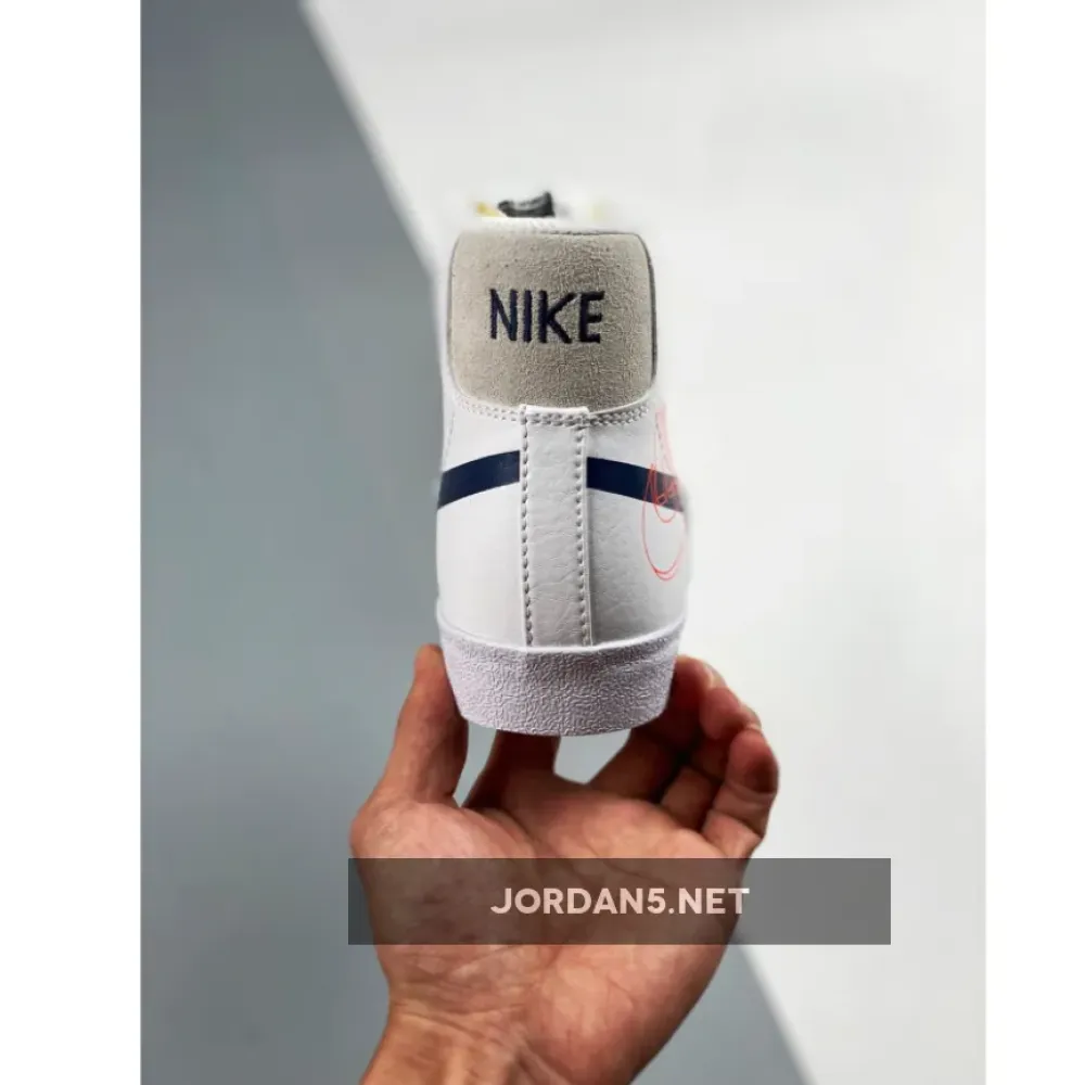 Nike Blazer Mid Reverse Logo White DA4651-100