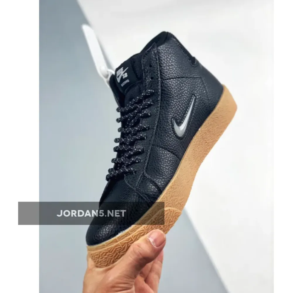 Nike SB Blazer Mid Black/Gum Light Brown/White CU5283-001