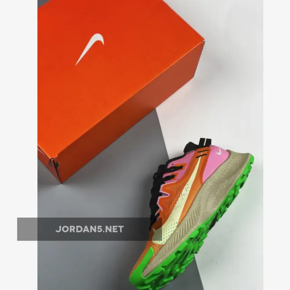 Nike Pegasus Trail 2 Bright Mango Neon CK4305-800