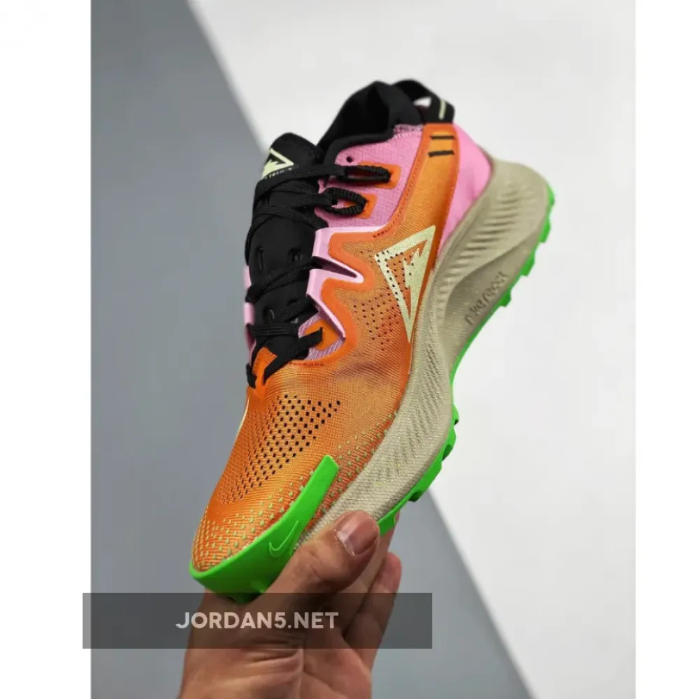 Nike Pegasus Trail 2 Bright Mango Neon CK4305-800
