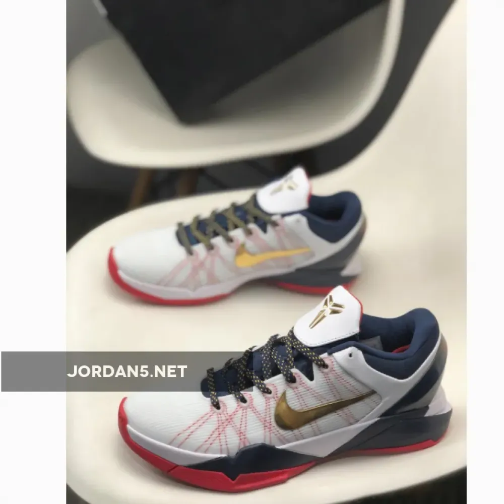 Nike Zoom Kobe 7 “Gold Medal”  488371-104
