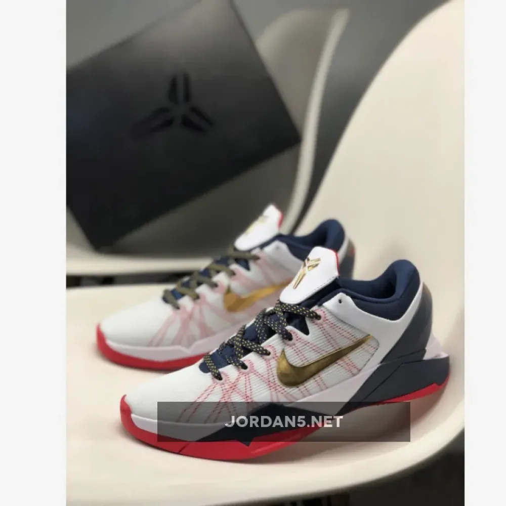 Nike Zoom Kobe 7 “Gold Medal”  488371-104
