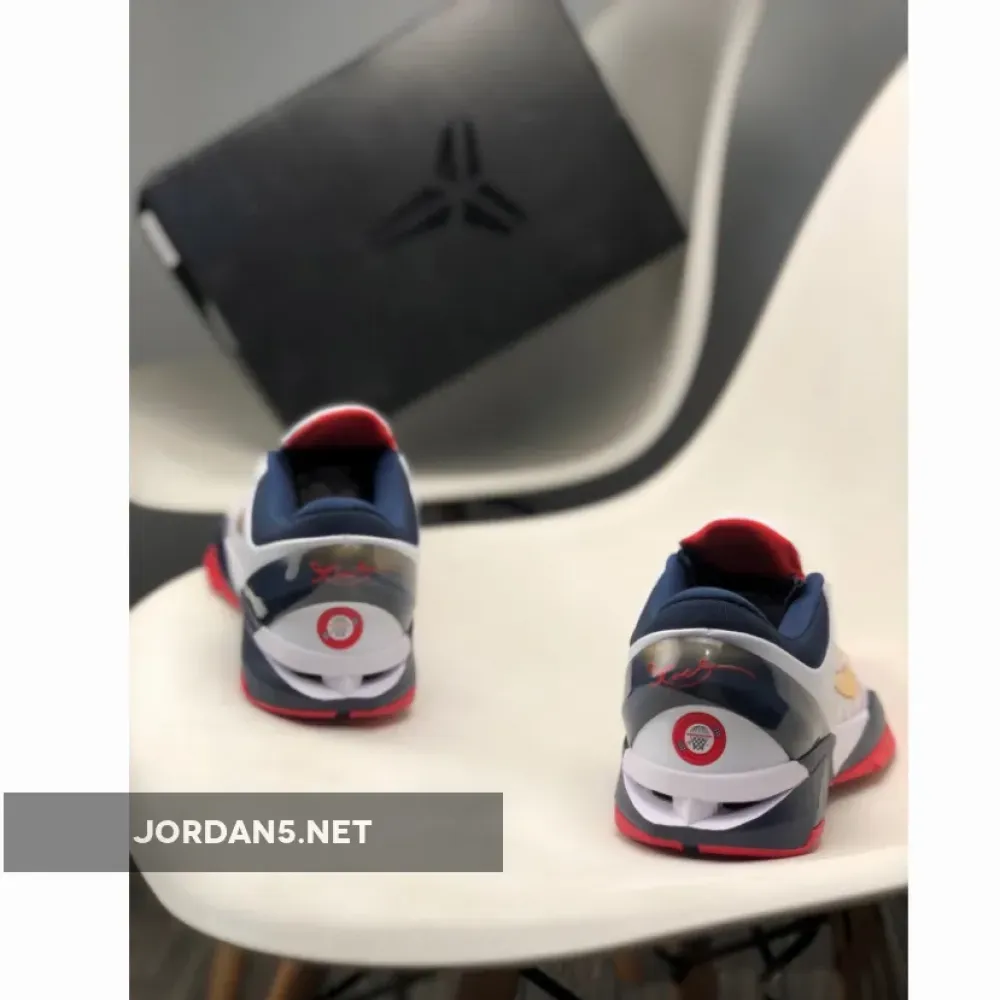 Nike Zoom Kobe 7 “Gold Medal”  488371-104