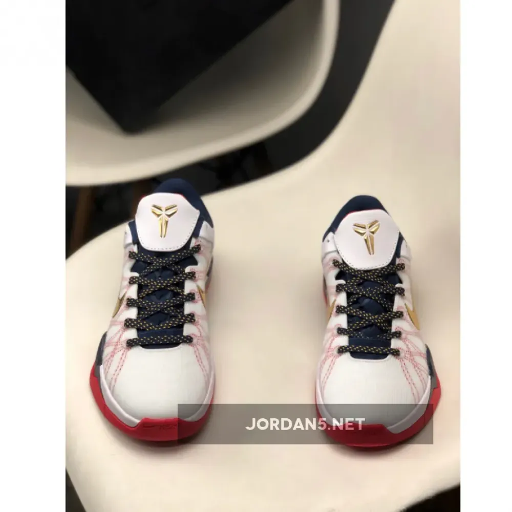 Nike Zoom Kobe 7 “Gold Medal”  488371-104