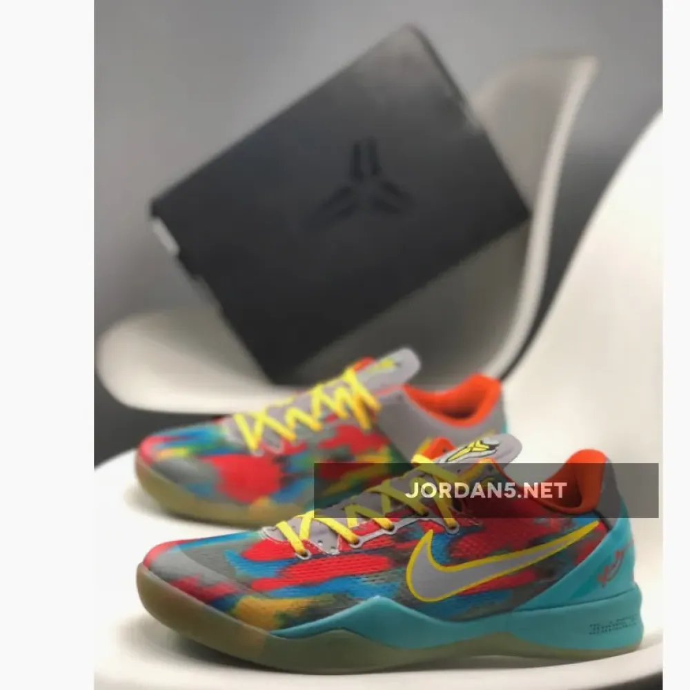 Nike Kobe 8 System ‘Venice Beach’ Grey/Metallic Silver-Tour Yellow 555035-002