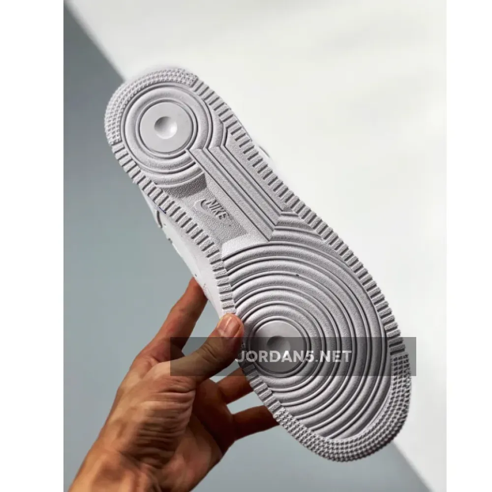 Nike Air Force 1 Low “Cut-Out” White DC1429-100