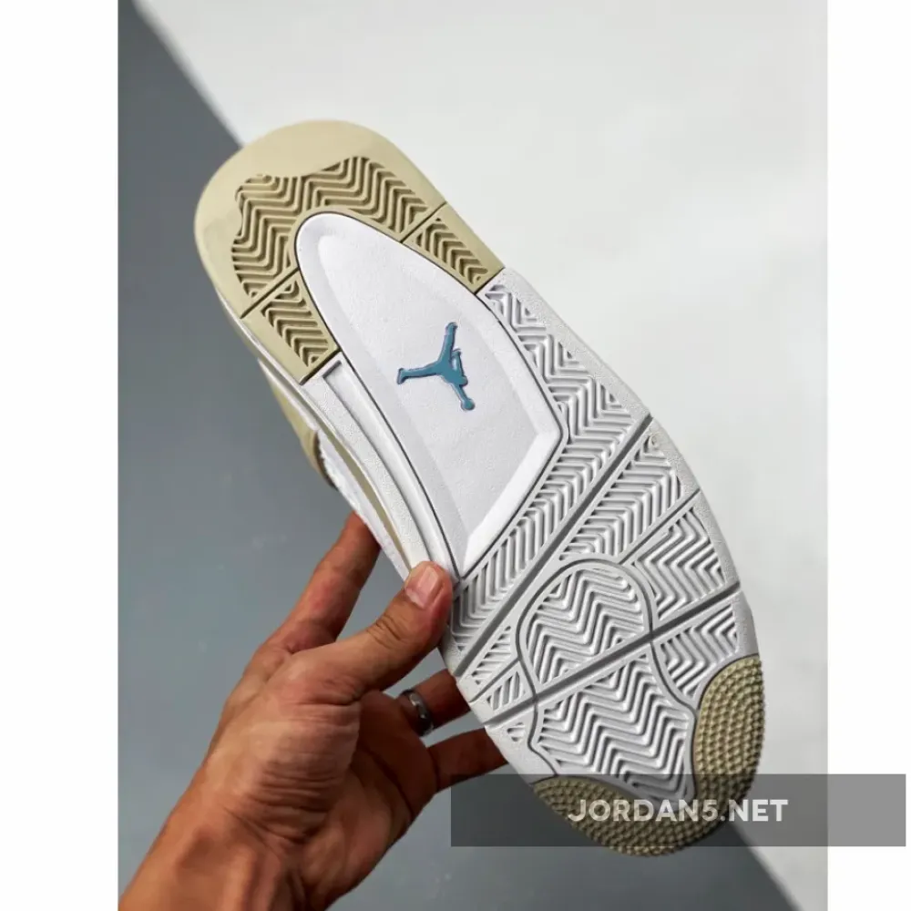 Air Jordan 4 “Linen” White/Boarder Blue-Light Sand 487724-118