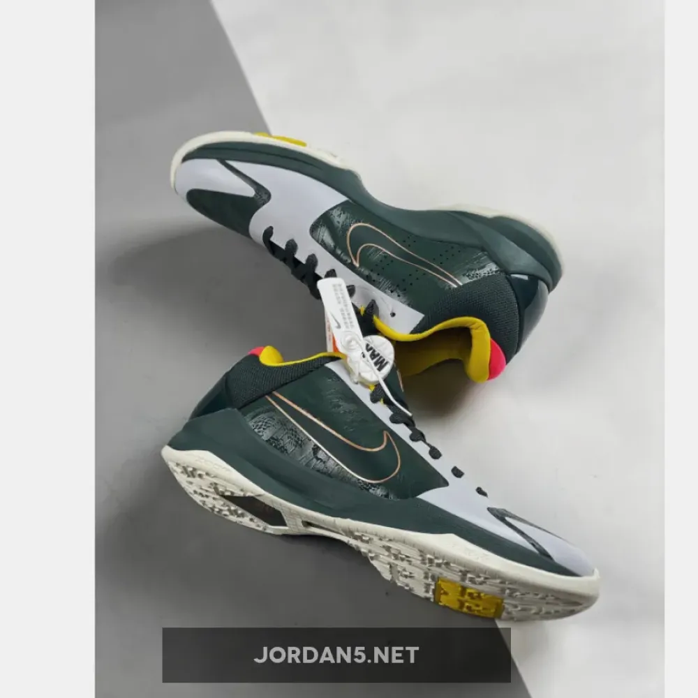 Nike Kobe 5 Protro EYBL “Forest Green”  CD4991-300