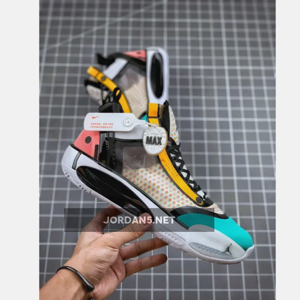 Air Jordan 34 Low “Guo Ailun”  CZ7748-100