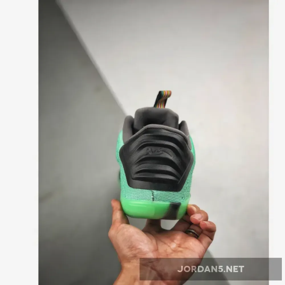 Nike Kobe 11 Elite Low “All-Star” Green Glow/Black-Persian Violet 822521-305