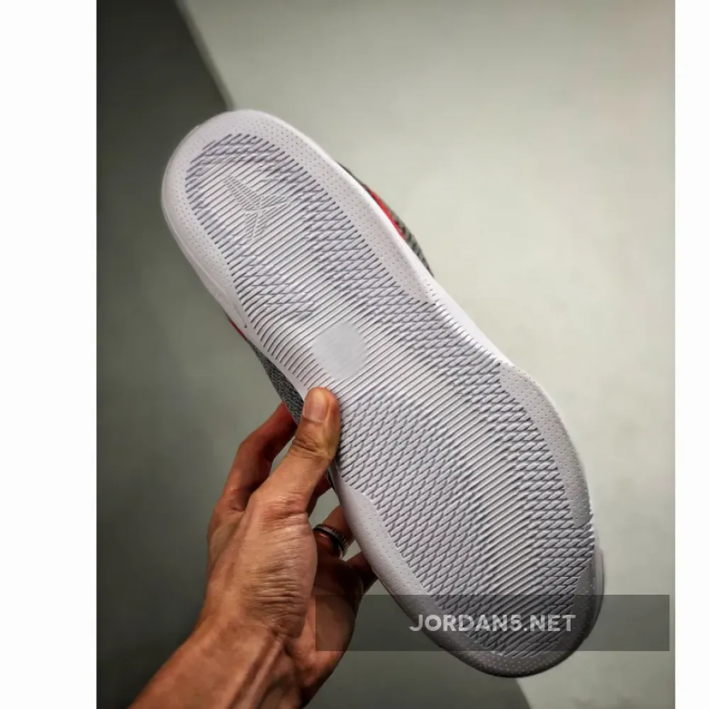 Nike Kobe 11 Elite Low “Tinker Muse”  822675-060