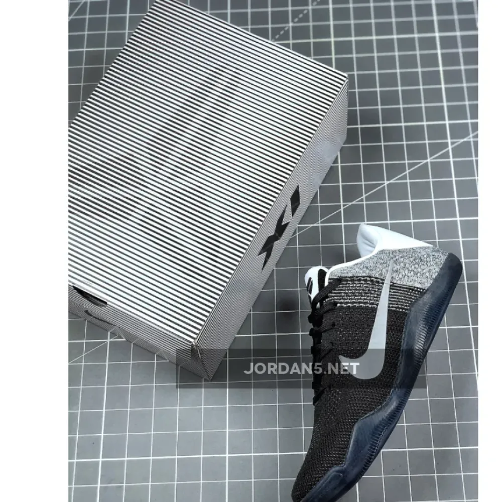 Nike Kobe 11 “Last Emperor” White/Black-Court Purple  822675-105