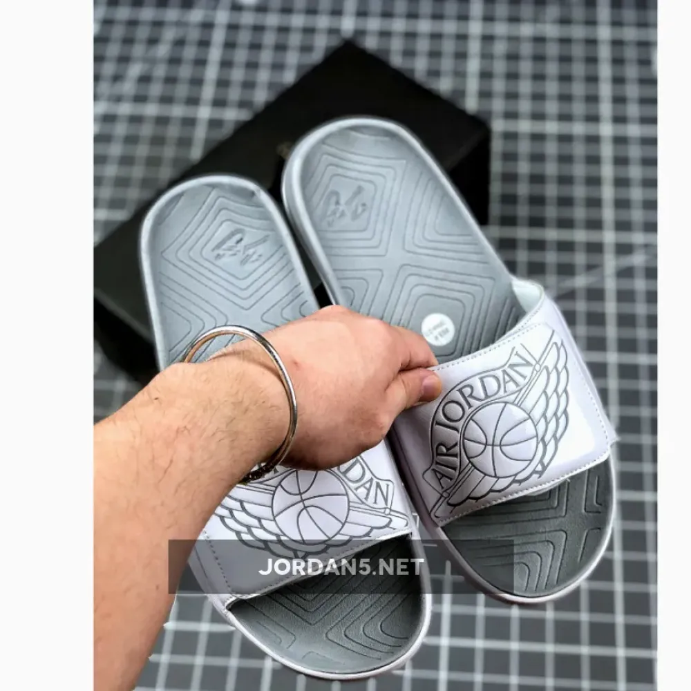 Jordan Hydro 7 V2 White Grey