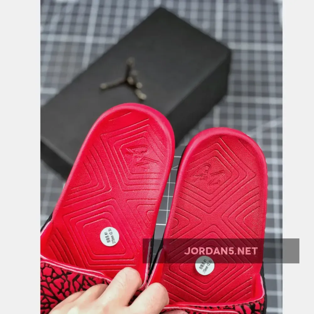 Jordan Hydro 7 V2 ‘Gym Red’  BQ6290-006