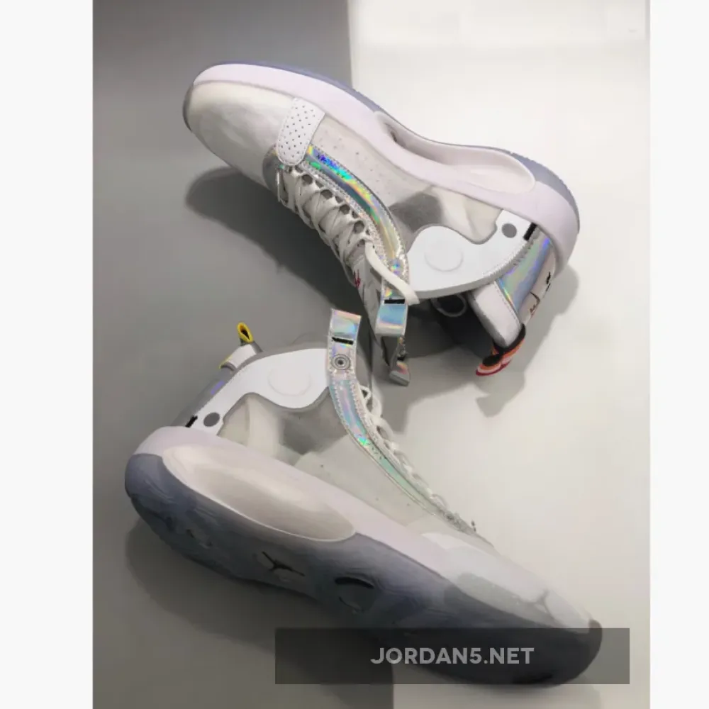 Air Jordan 34 “White Iridescent”  AR3240-101