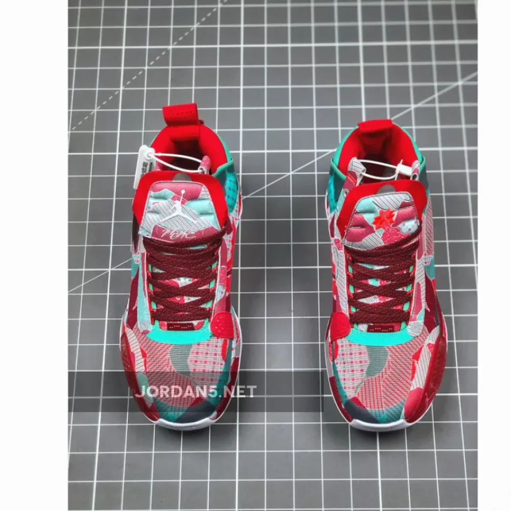 Air Jordan 34(XXXIV) “Wrapping Paper” Christmas PE