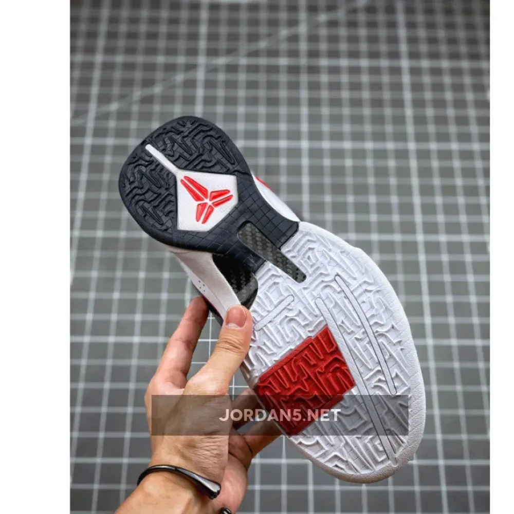 Nike Zoom Kobe 5 “USA” White/Obsidian-Sport Red 386430-103