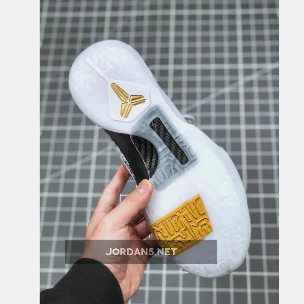 Nike Kobe 5 Protro “Big Stage” White/Metallic Gold-Black CT8014-100