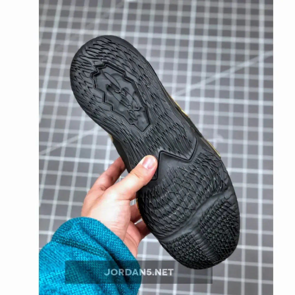 Nike LeBron 17 Low Black Grey Yellow