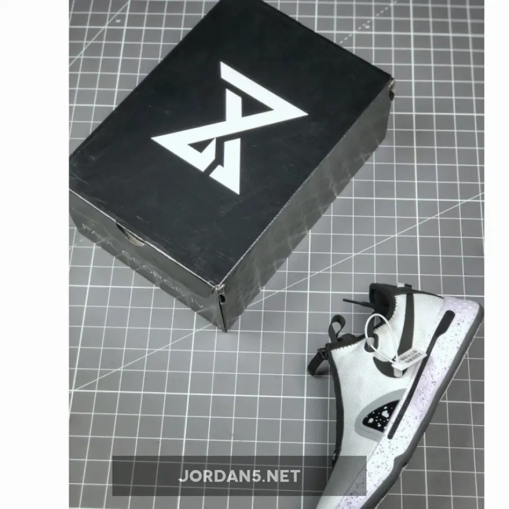 Nike PG 4 “Oreo” White/Black-Pure Platinum  CD5079-100