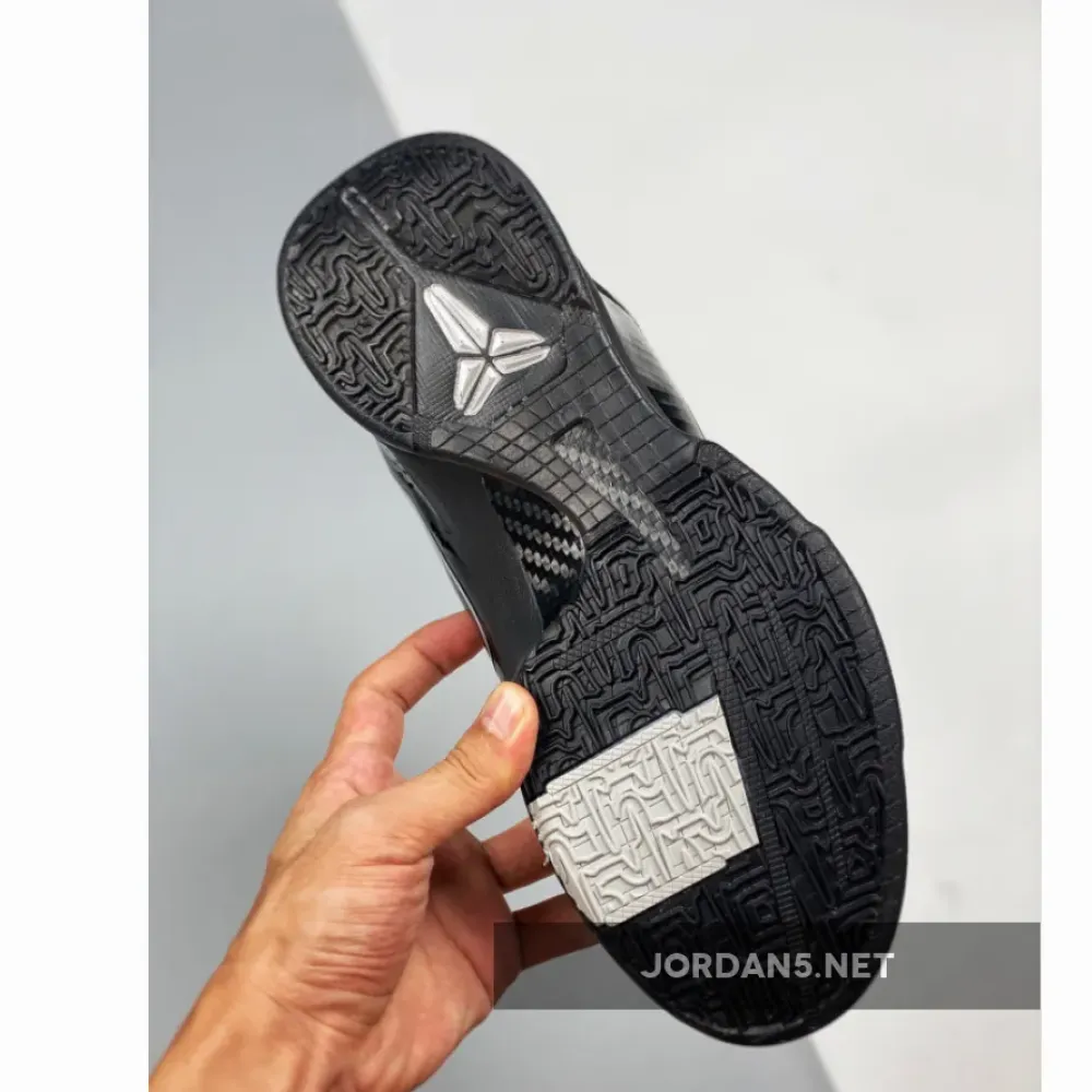 Nike Zoom Kobe 5 “Black Out”  386429-003