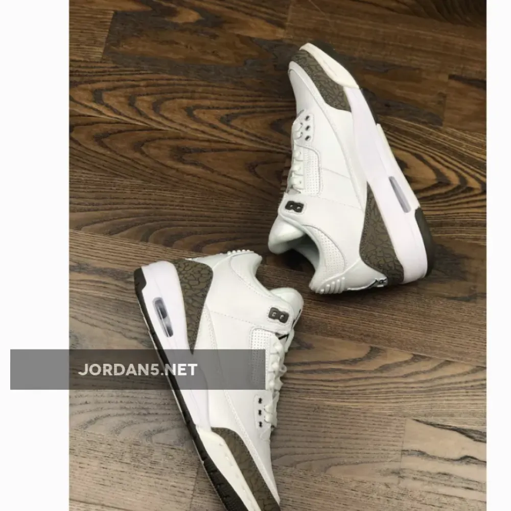 Air Jordan 3 “Mocha” White/Chrome-Dark Mocha  136064-122