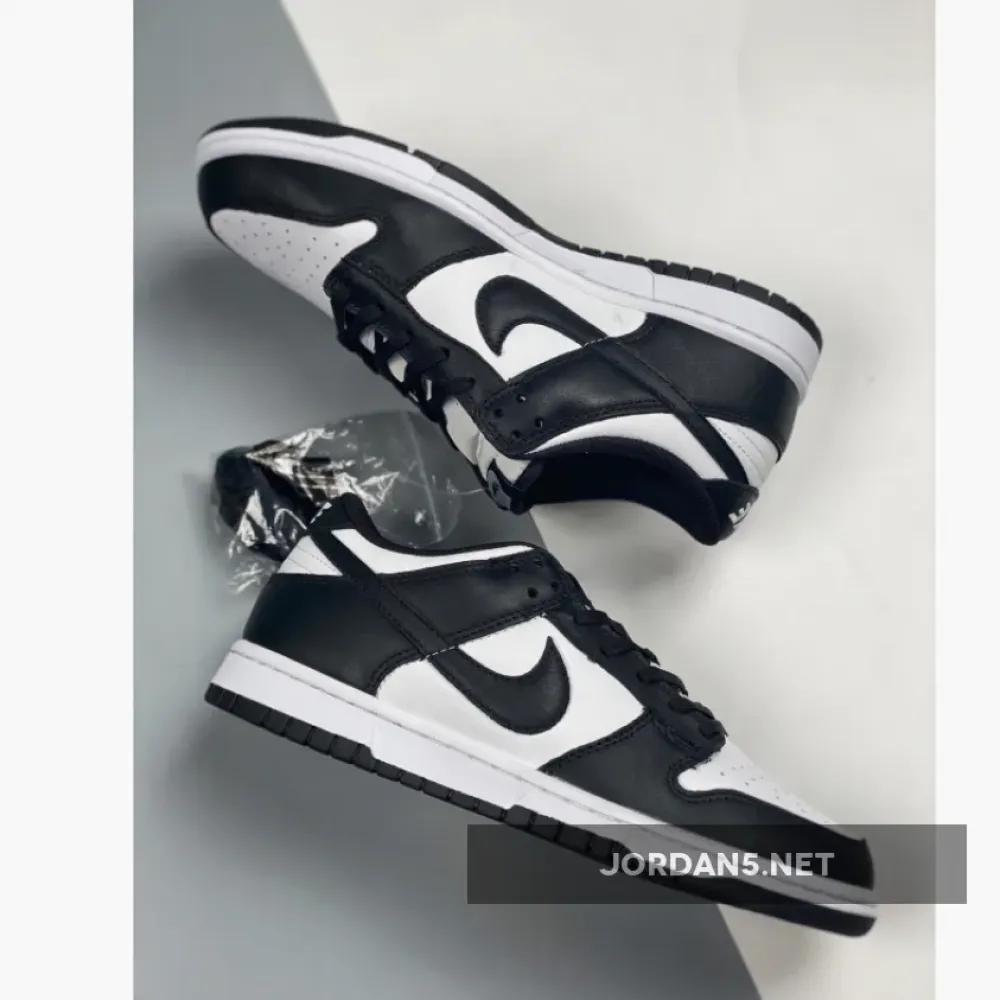 Nike Dunk Low “White/Black” DD1391-100