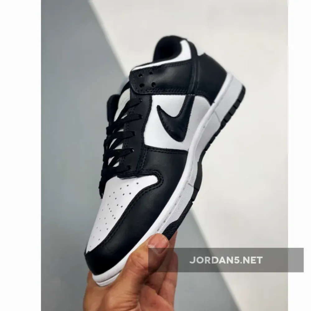 Nike Dunk Low “White/Black” DD1391-100