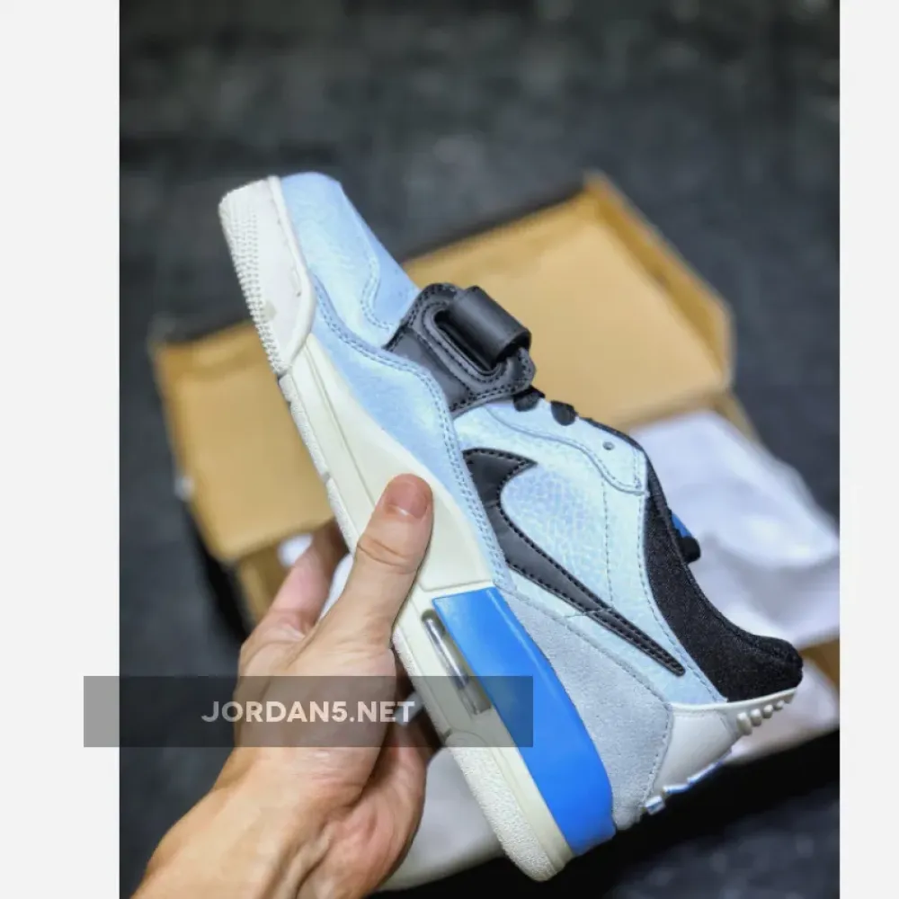 Jordan Legacy 312 Low ‘Pale Blue’  CD7069-400