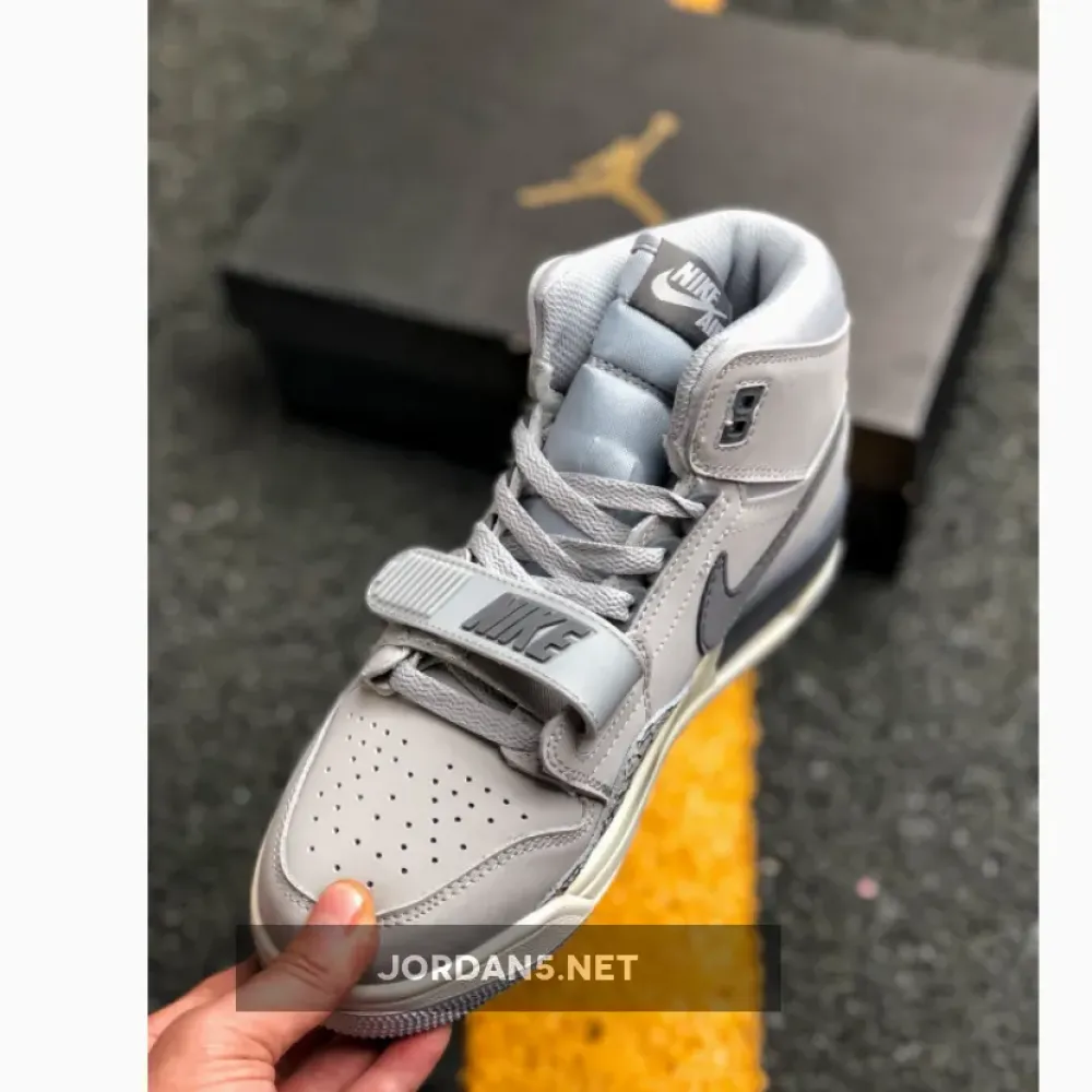 Air Jordan Legacy 312 Wolf Grey/Light Graphite-Sail AV3922-002