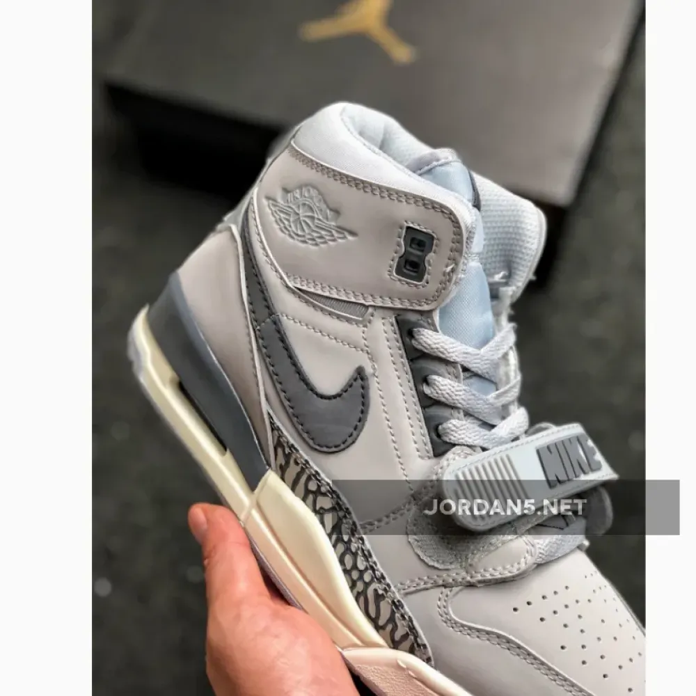 Air Jordan Legacy 312 Wolf Grey/Light Graphite-Sail AV3922-002