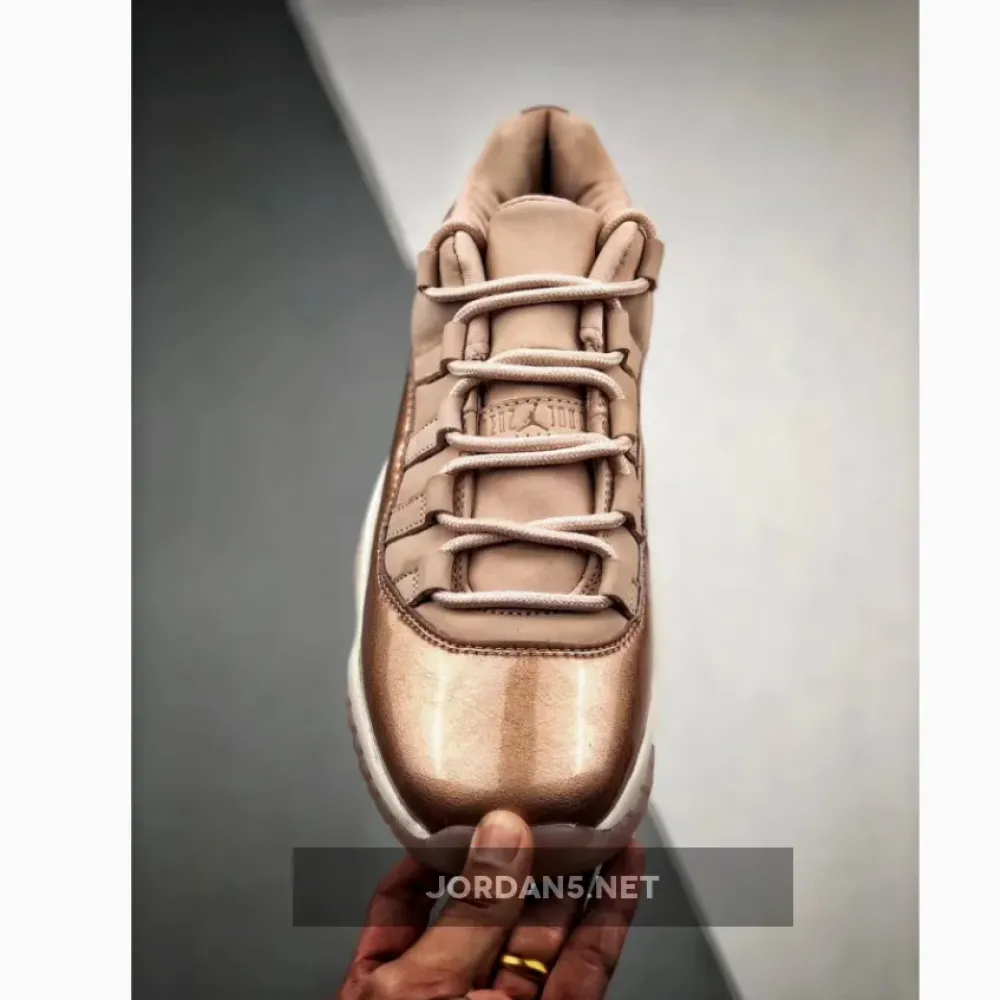 Air Jordan 11 Low WMNS “Rose Gold”  AH7860-105