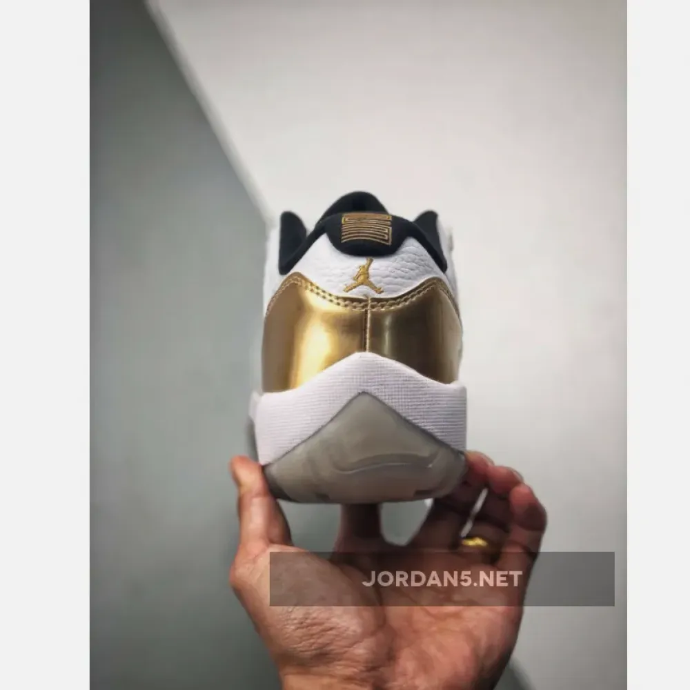 Air Jordan 11 Retro Low ‘Closing Ceremony’  528895-103