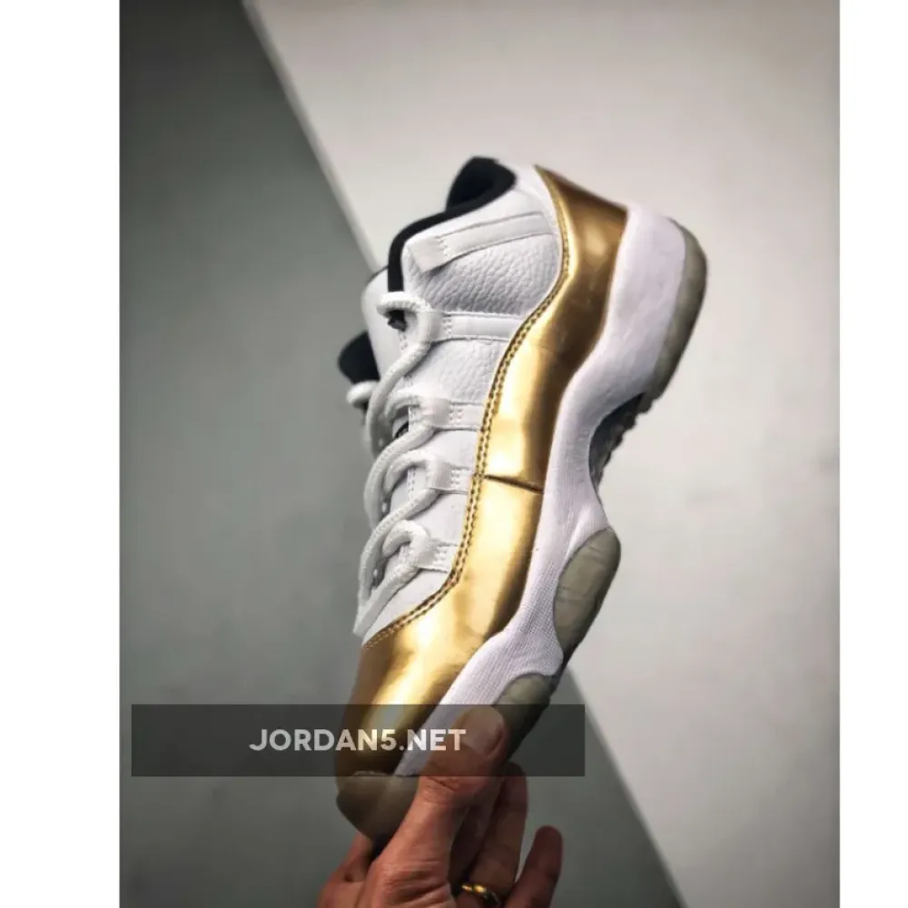 Air Jordan 11 Retro Low ‘Closing Ceremony’  528895-103