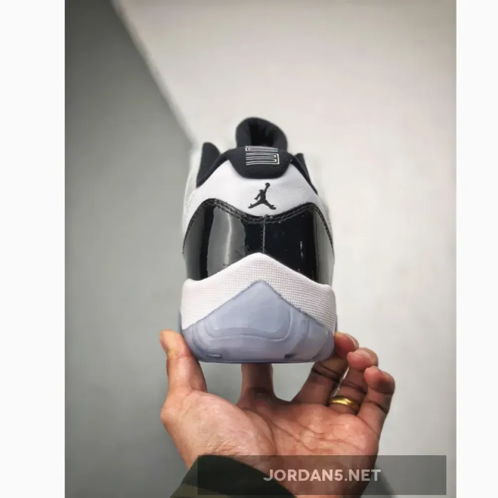 Air Jordan 11 Retro Low ‘Concord’  528895-153