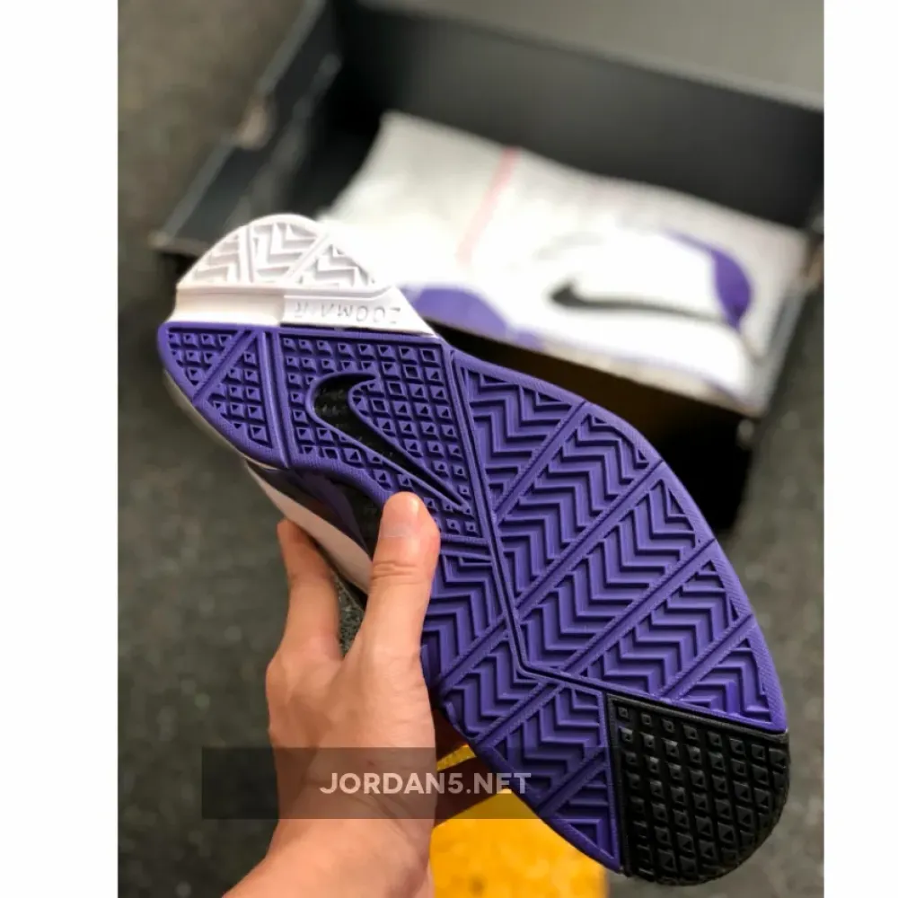 Nike Zoom Kobe 1 Protro “81 Points” White/Black-Court Purple AQ2728-105