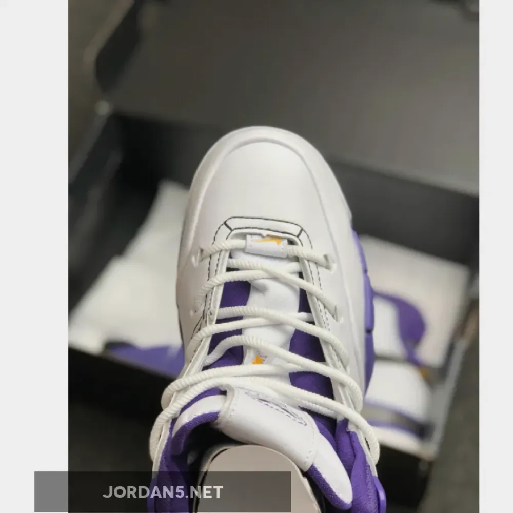 Nike Zoom Kobe 1 Protro “81 Points” White/Black-Court Purple AQ2728-105