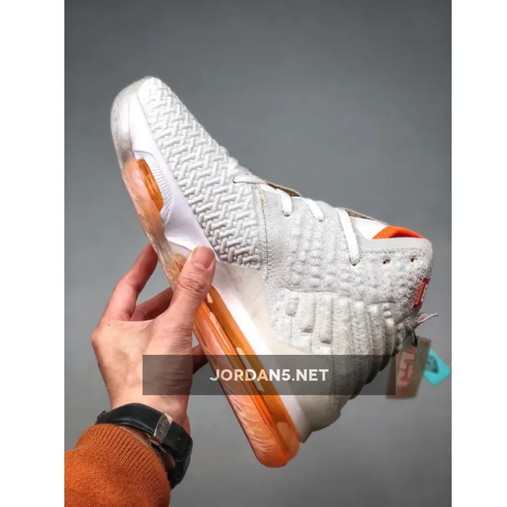 Nike LeBron 17 “Future Air”  CT3843-100